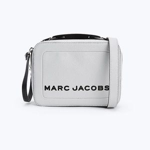 ✨ Marc Jacobs Mini Box Bag 20 ✨